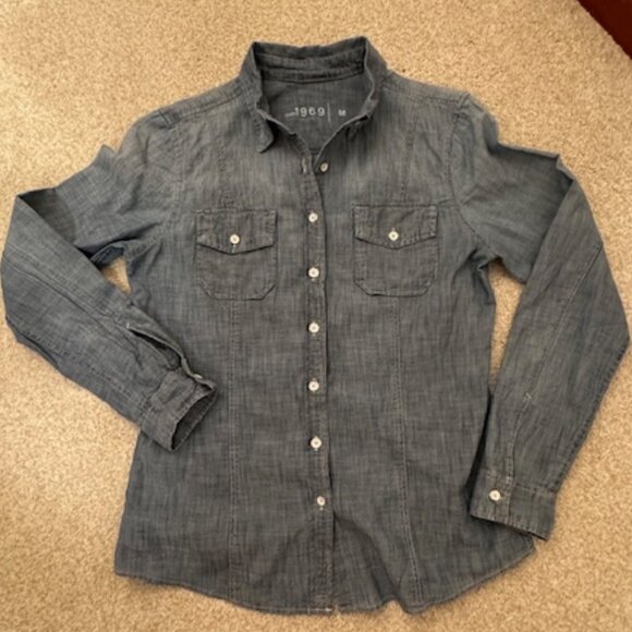 Gap 1969 Chambray Button-Down Blouse - Medium - Picture 12 of 13